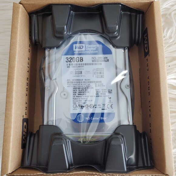 Western Digital 320GB SATA Hard Disk Drive - Picture 3 of 6